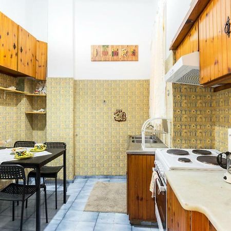 Beautiful Appartment Under Akropolis! 아테네 외부 사진